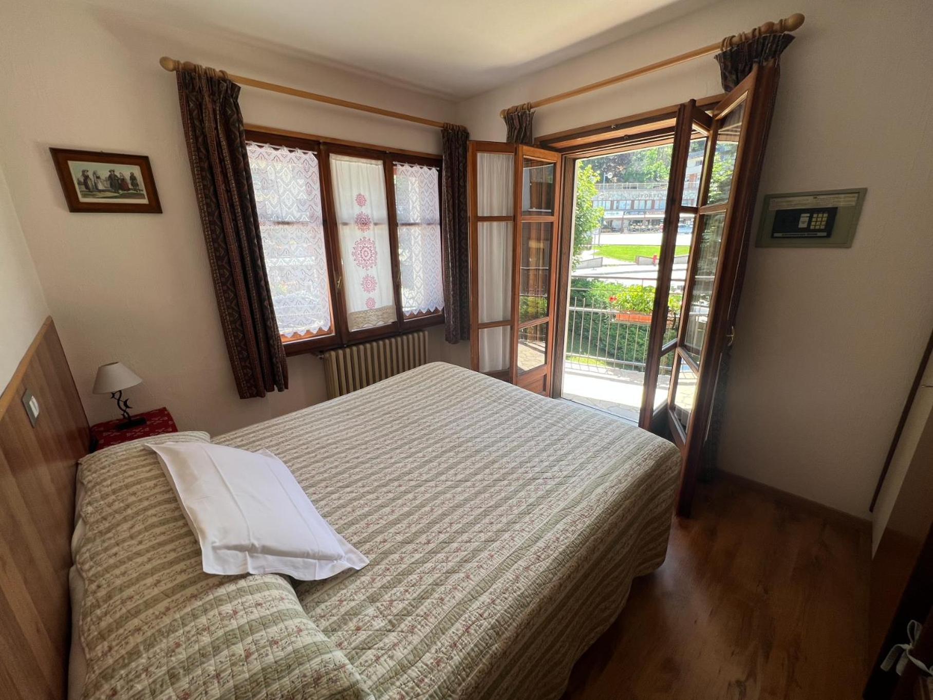 Oulx Hotel Villa Cary מראה חיצוני תמונה